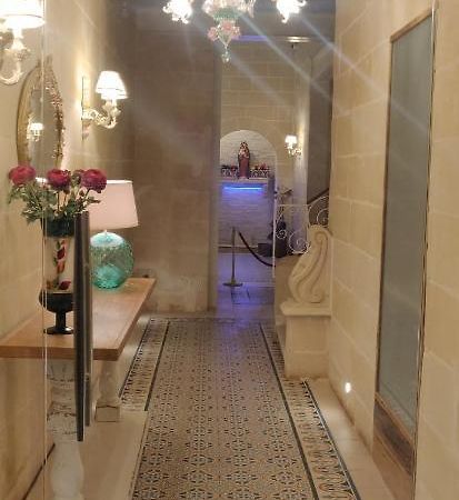 Central 214 Boutique Hotel Hamrun Bagian luar foto